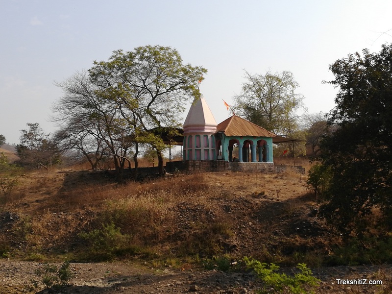 Chaugaon Fort, Triveni Sangam Temple